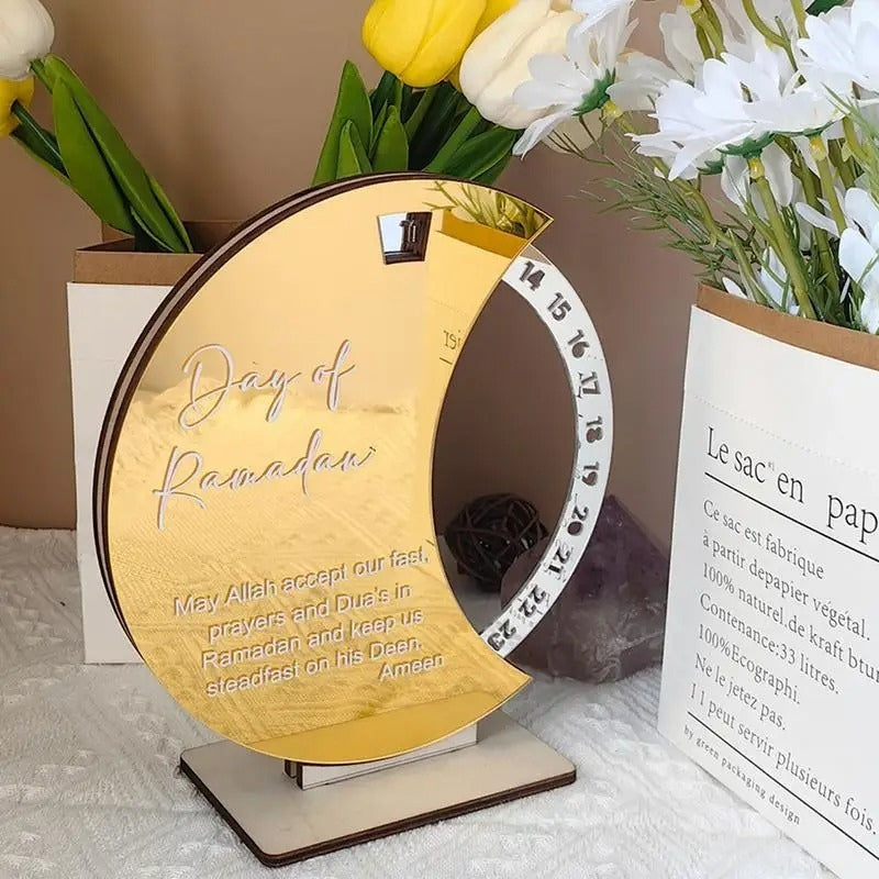 Calendrier rotatif pour compte à rebours du Ramadan , En acrylique effet miroir Grand Format ديكور رزنامة شهر رمضان حجم كبير ذهبي