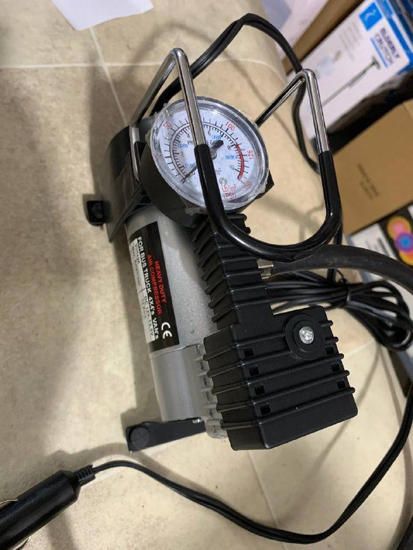 منفاخ هواء للسيارات 12V DC مع وصلات متعددة - Compresseur d'Air et Gonfleur Pneu Voiture 12V DC Allume-Cigare