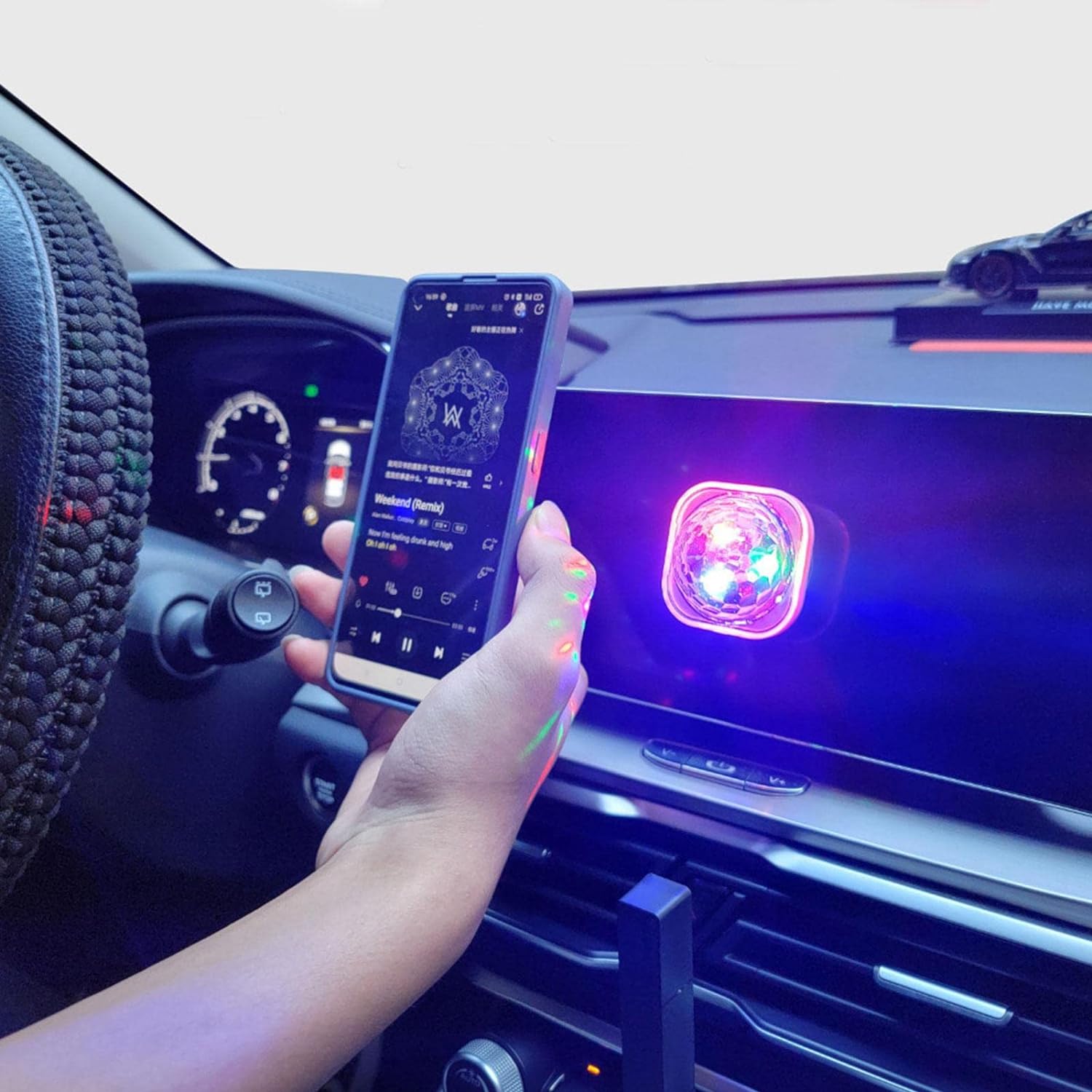 Montre Disco Ball Lumineuse avec ventouse rechargeable - ساعة كرة ديسكو مضيئة قابلة لإعادة الشحن