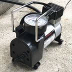 منفاخ هواء للسيارات 12V DC مع وصلات متعددة - Compresseur d'Air et Gonfleur Pneu Voiture 12V DC Allume-Cigare