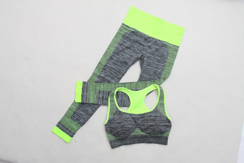 طقم رياضي مرن قطعتين: حمالة صدر وبنطال لياقة - Tenue de sport Extensible 2 Pcs Soutien-Gorge et Pantalon de Fitness