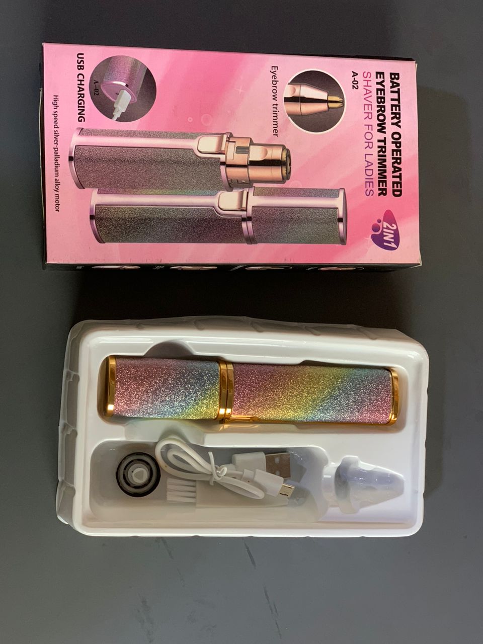 ماكينة حلاقة كهربائية 2 في 1 للنساء قابلة لإعادة الشحن لإزالة شعر الوجه والحواجب بدون ألم - Rasoir Électrique 2-en-1 Femme Rechargeable Épilateur Facial & Sourcils Indolore