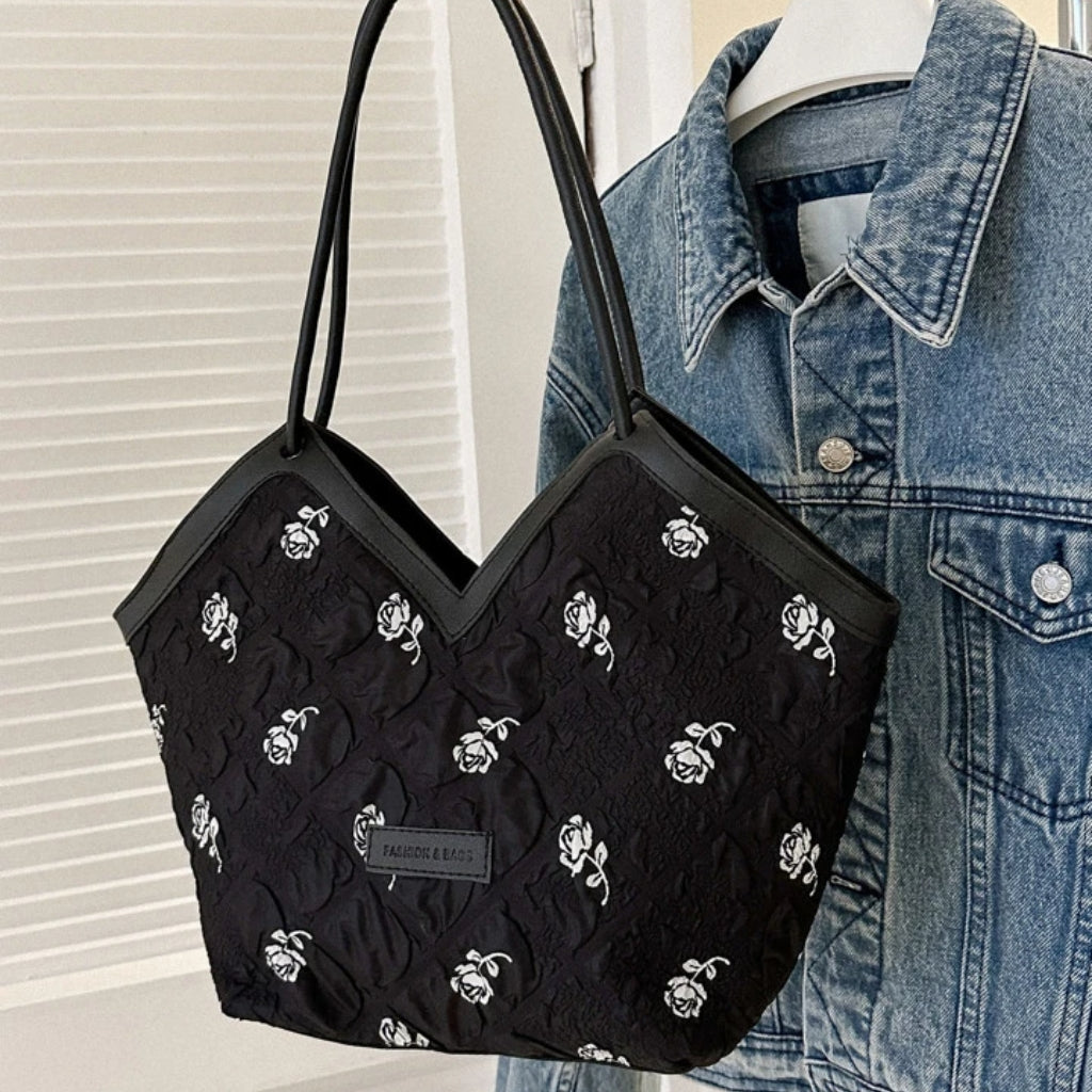 حقيبة كتف بنمط زهري مع تصميم رقعة حروف - Sac à bandoulière à motif floral avec motif de patch de lettre