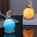 مصباح ليلي LED ثلاثي الأبعاد على شكل رائد فضاء قابل لإعادة الشحن USB - Veilleuse LED 3D Décorative Astronaute Rechargeable USB