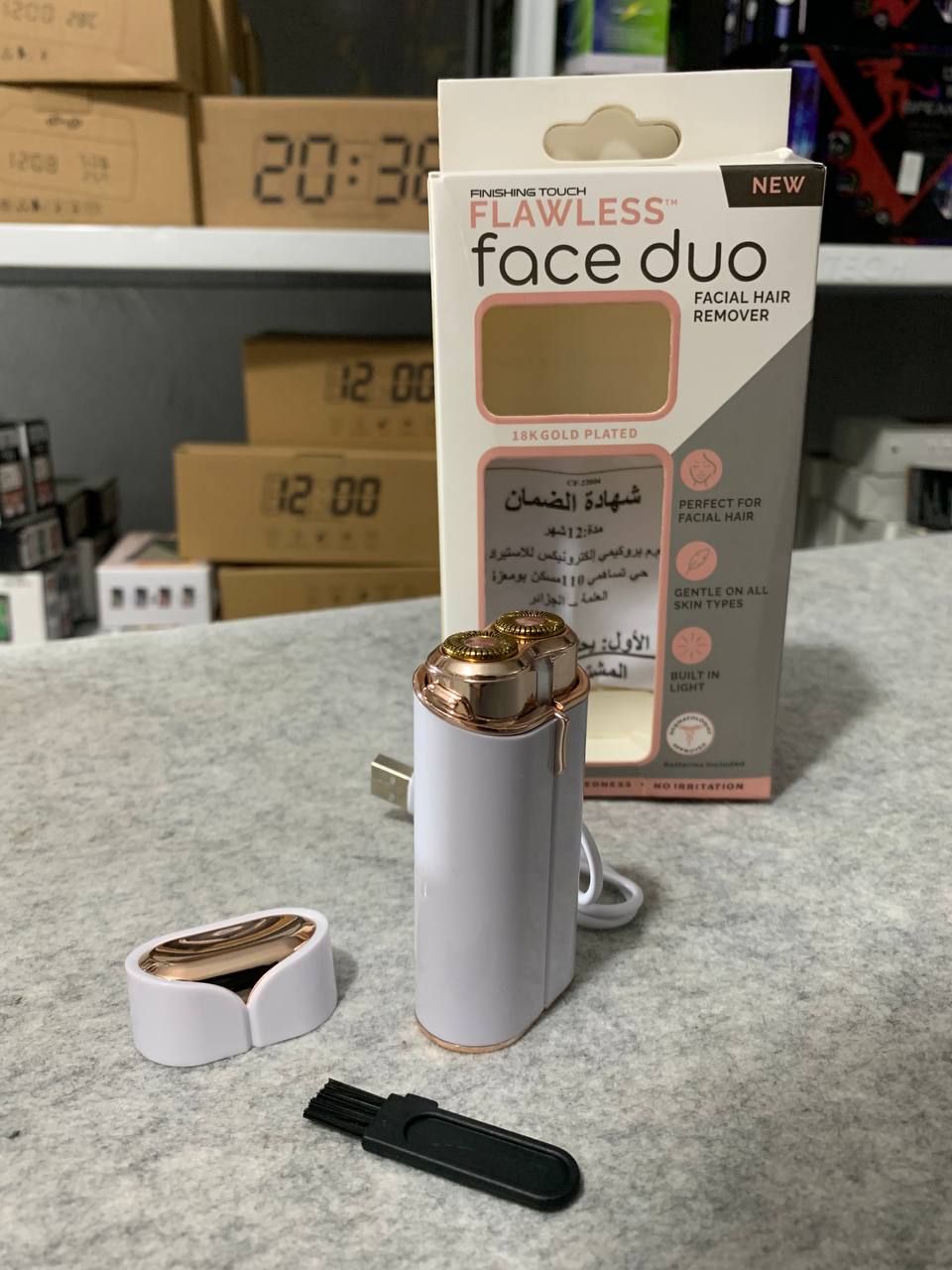 ماكينة حلاقة كهربائية للوجه بدون ألم مع ضوء LED - Rasoir Électrique Visage Indolore avec Lumière LED