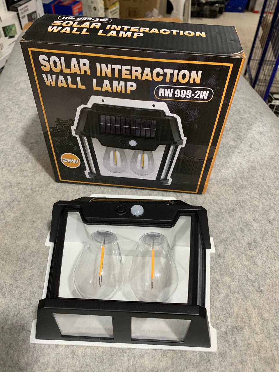 مصباح جداري شمسي خارجي مقاوم للماء مع مستشعر حركة - Applique Murale Solaire Étanche IP65 avec Détecteur de Mouvement