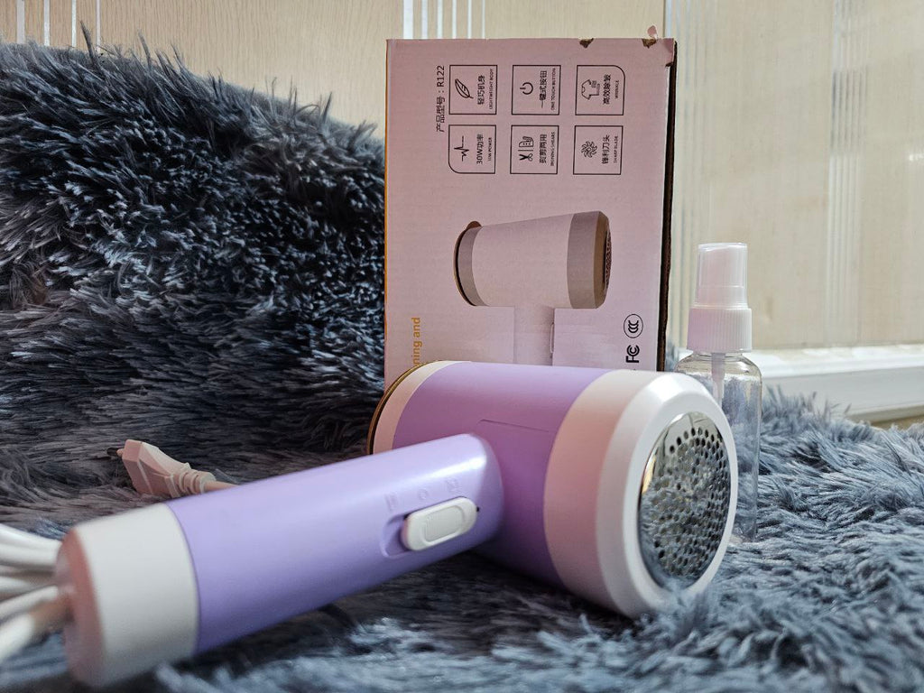 Défroisseur et rasoir à peluches portatif 2 en 1 pour vêtements مكواة + الة زغب 2 في 1 محمولة للملابس