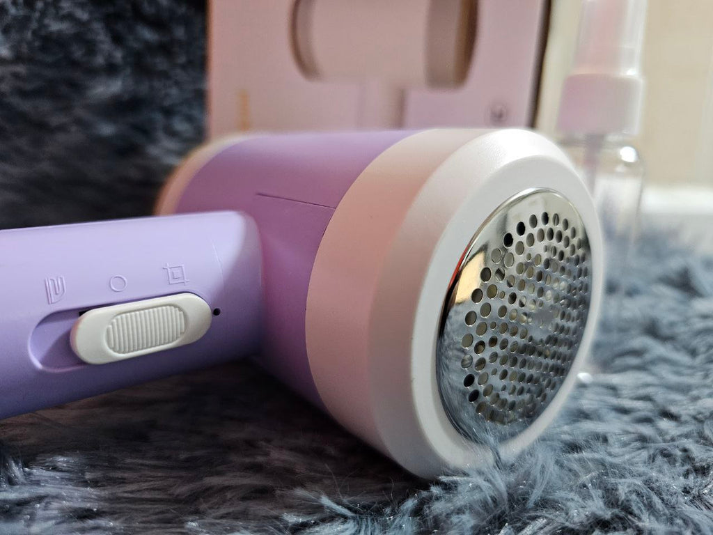 Défroisseur et rasoir à peluches portatif 2 en 1 pour vêtements مكواة + الة زغب 2 في 1 محمولة للملابس