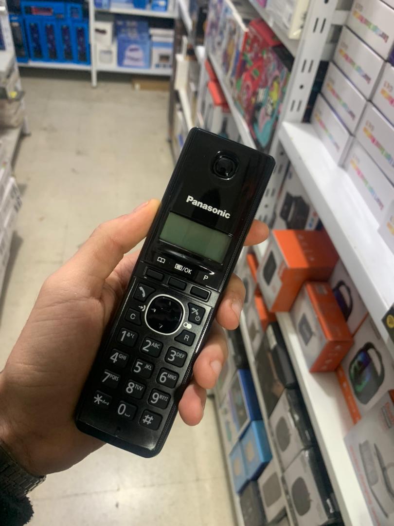 Panasonic Téléphone Numérique Sans Fil KX-TG1711 - هاتف أرضي لاسلكي بخاصية تسجيل الأرقام مع شاشة رقمية