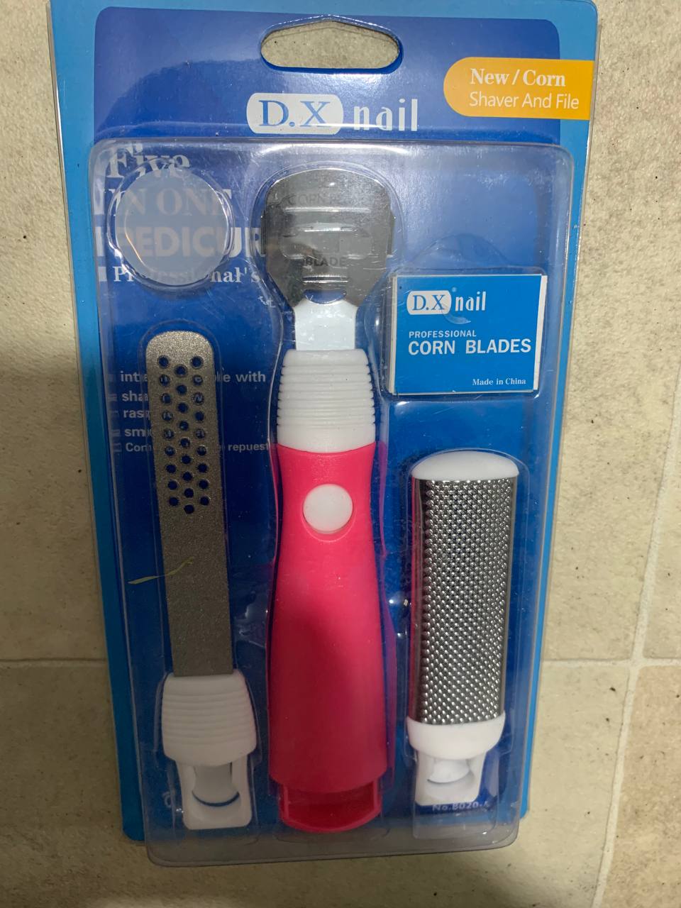 مبرد قدم احترافي 3 في 1 - Râpe Pédicure Professionnelle 3-en-1