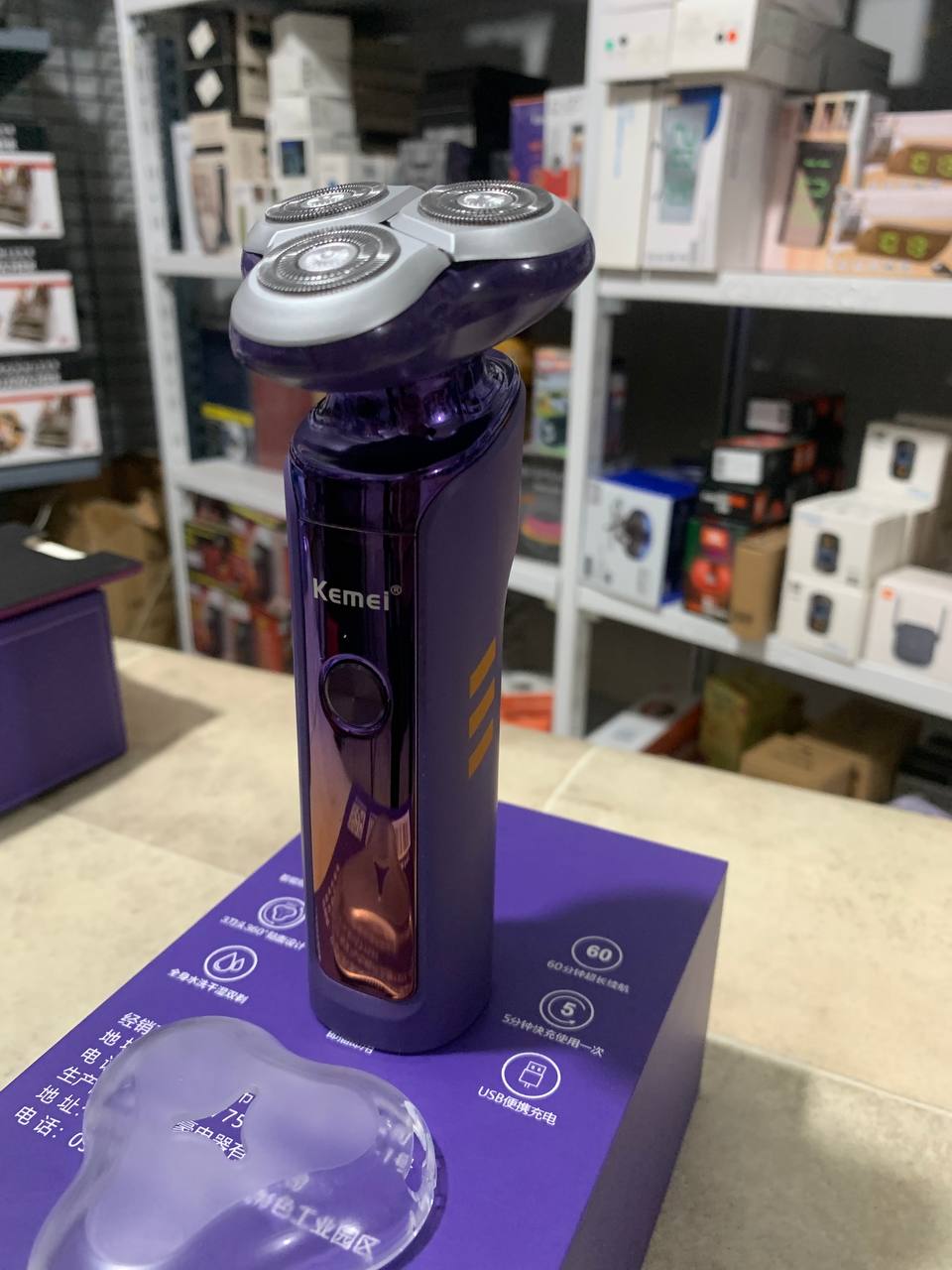 Kemei ماكينة حلاقة كهربائية للجسم للرجال، مقاومة للماء، شاشة LCD، نظام عائم ثلاثي الأبعاد، KM-1941s - Kemei Rasoir Électrique Corps Homme, Étanche, Écran LCD, Système Flottant 3D, KM-1941s