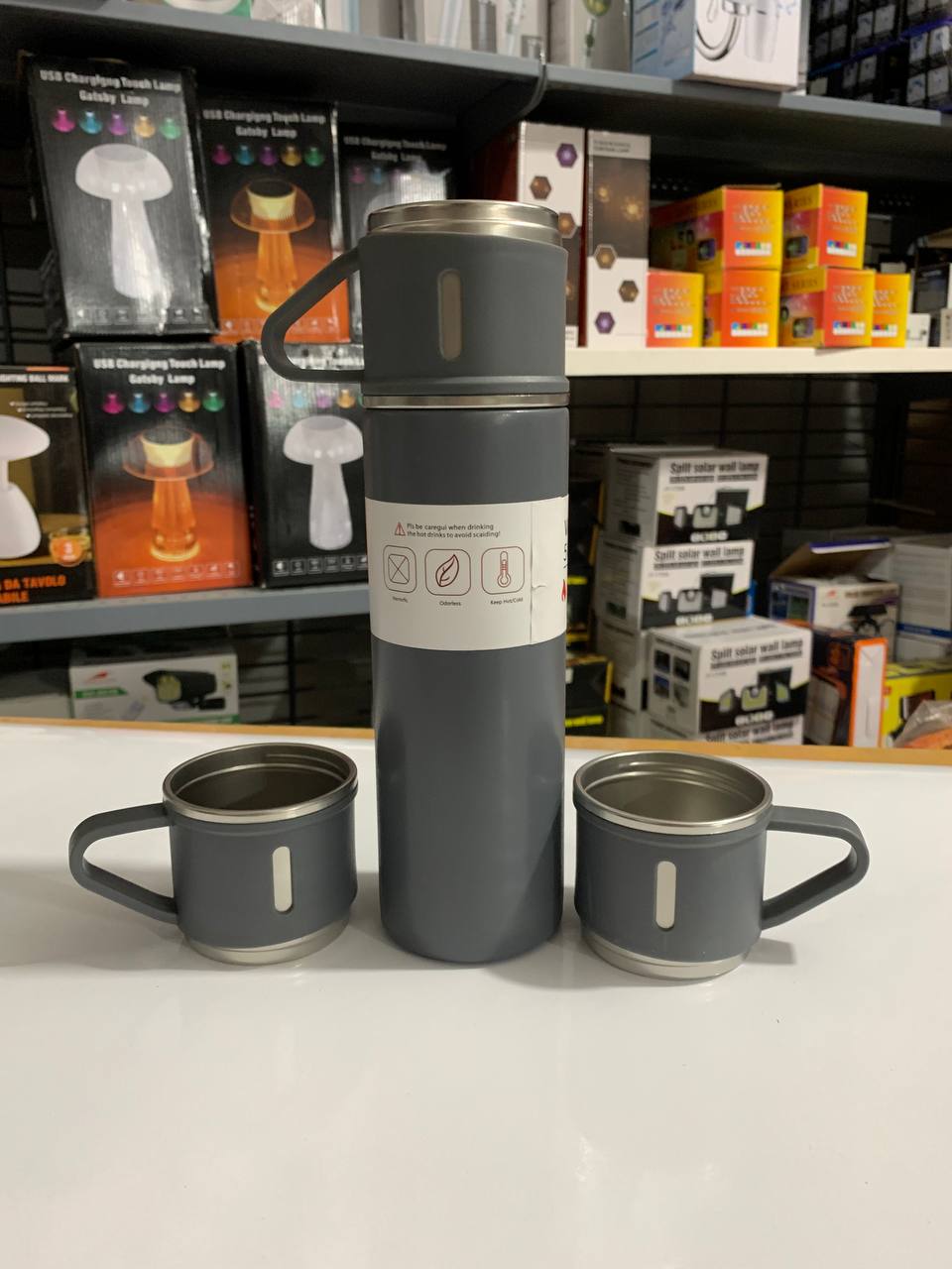 طقم ترمس حراري 500 مل مع 3 أكواب ستانلس ستيل - Ensemble Thermos 500ml avec 3 Tasses Thermiques en Acier Inoxydable