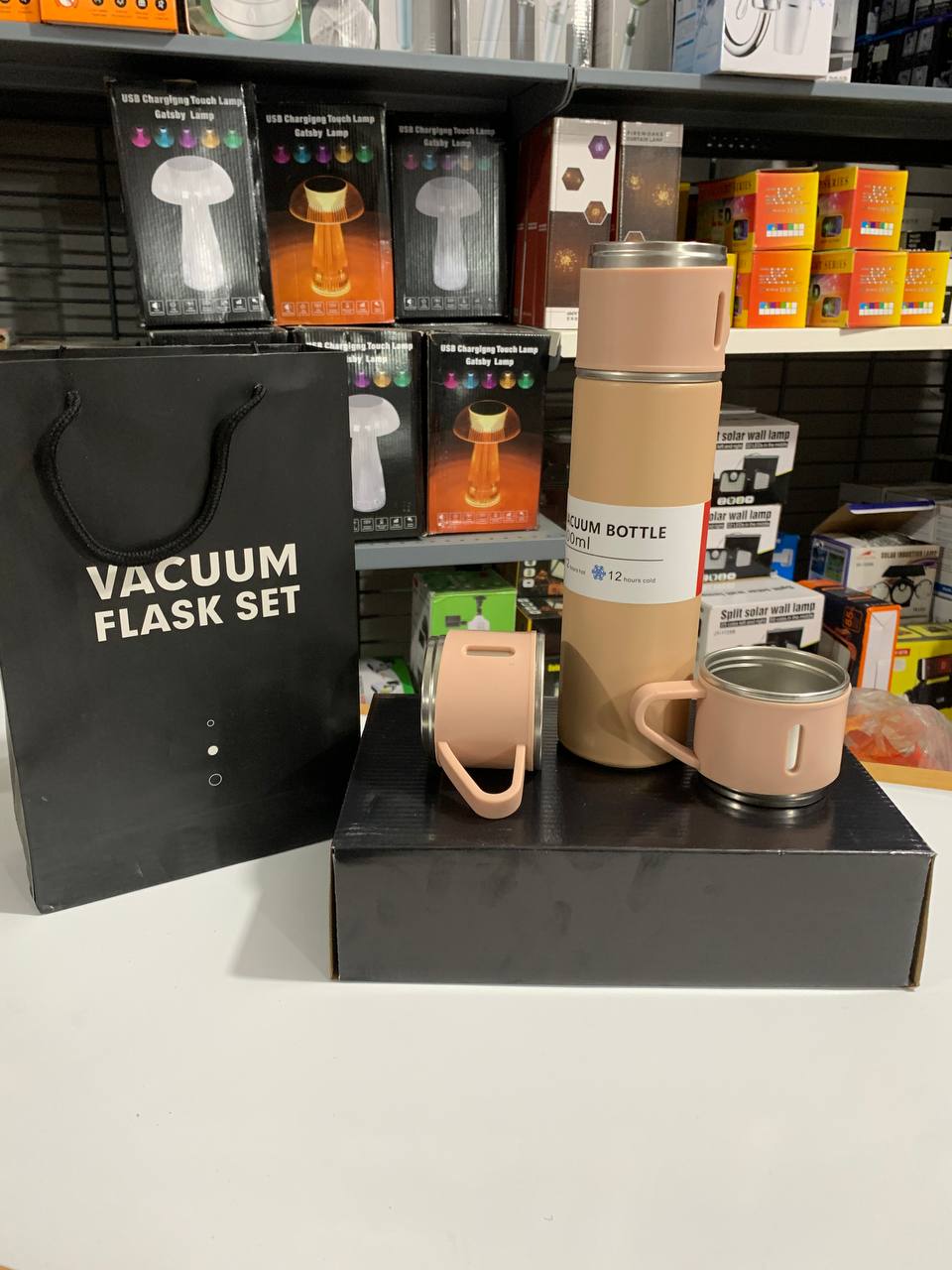 طقم ترمس حراري 500 مل مع 3 أكواب ستانلس ستيل - Ensemble Thermos 500ml avec 3 Tasses Thermiques en Acier Inoxydable