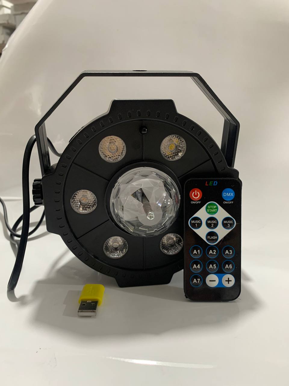 جهاز عرض ليزر RGB دوار 6 في 1 مع ستروب للمسرح والديسكو - Projecteur Laser RGB Rotatif 6-en-1 Effets Stroboscope DJ Scène