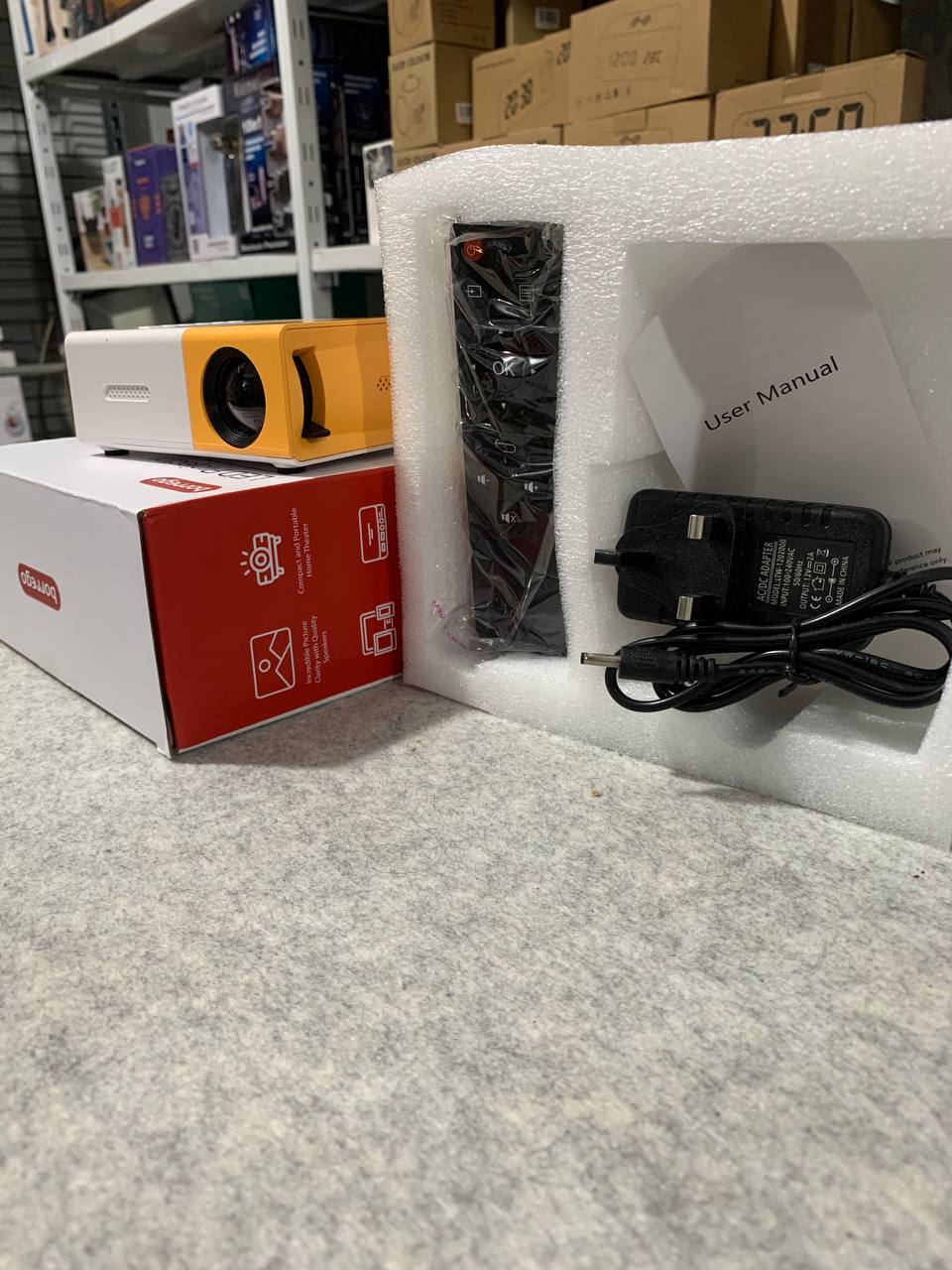 بروجيكتور منزلي Borrego YG300 1080P Full HD محمول - Projecteur Home Cinéma Borrego YG300 Full HD 1080P Portable